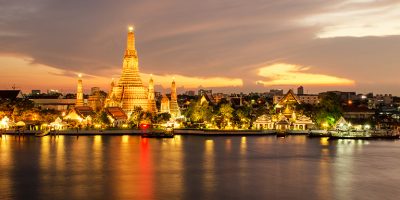 night-view-of-wat-arun-temple-bangkok-thailand